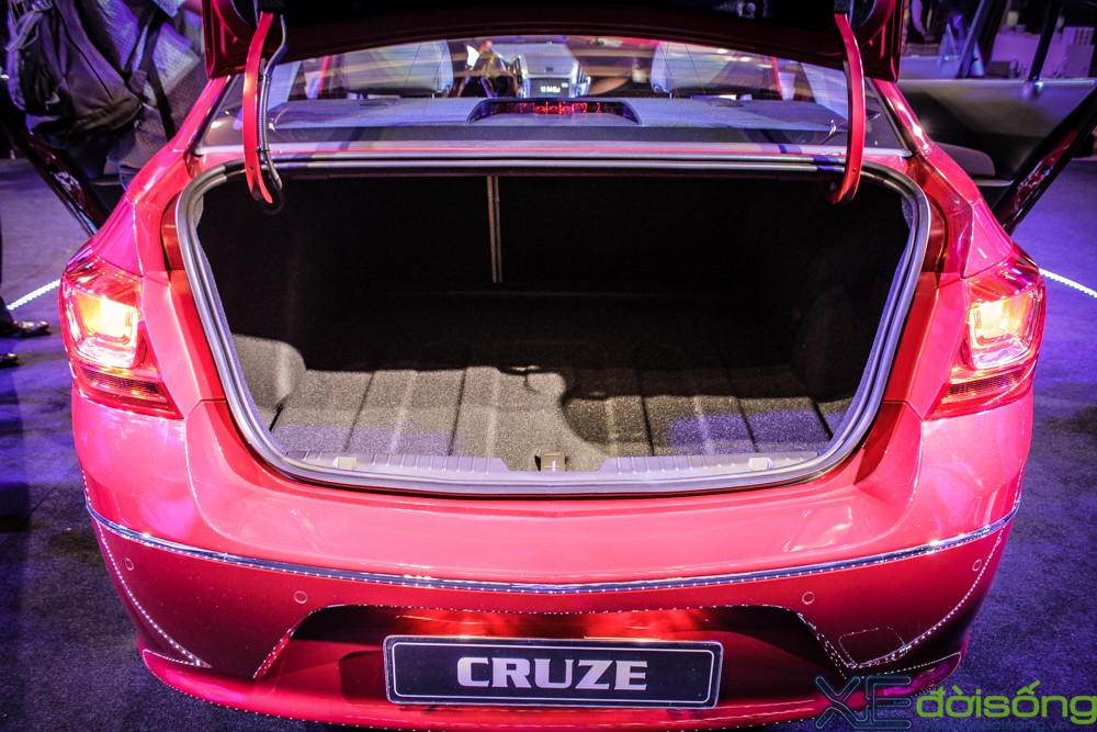 Soi kỹ Chevrolet Cruze 2015 rẻ nhất phân khúc ảnh 31