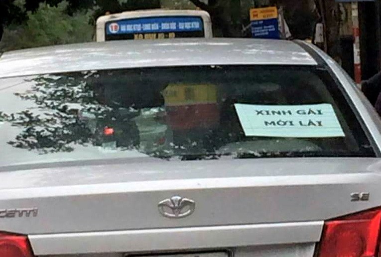 Những hình ảnh giao thông hài hước chỉ có tại Việt Nam ngày Tết ảnh 14
