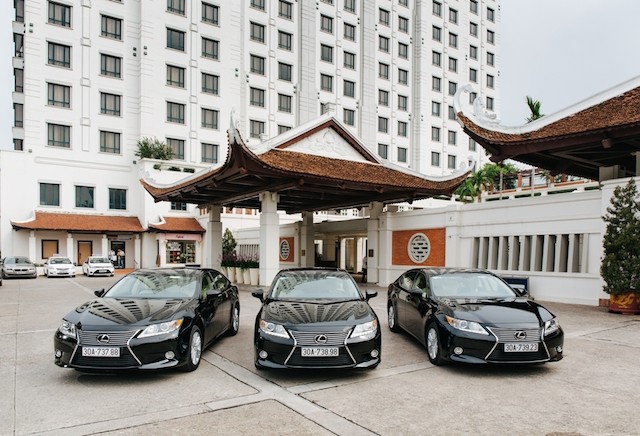 Lexus Việt Nam tham gia “cuộc đua” đưa xe sang vào khách sạn 5 sao ảnh 1