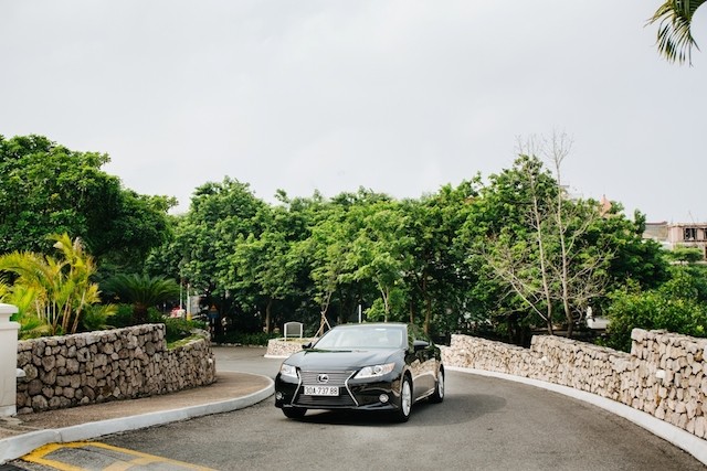 Lexus Việt Nam tham gia “cuộc đua” đưa xe sang vào khách sạn 5 sao ảnh 5