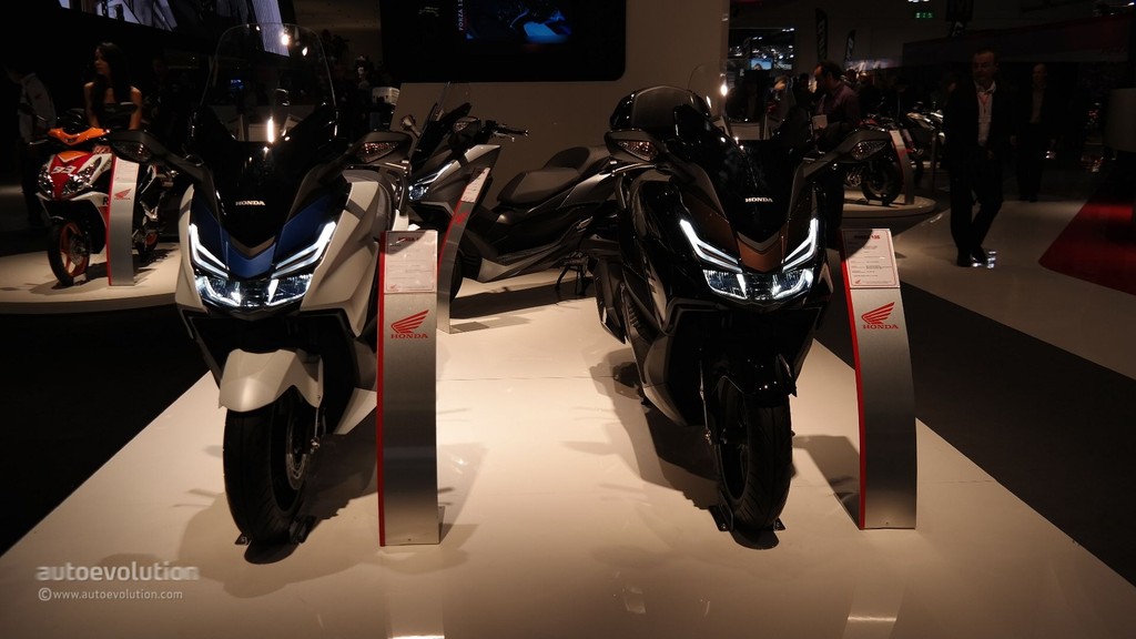 Honda ‘LED hóa’ Forza 125 2015 ảnh 2