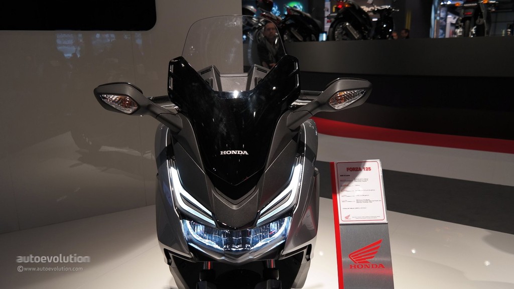 Honda ‘LED hóa’ Forza 125 2015 ảnh 6