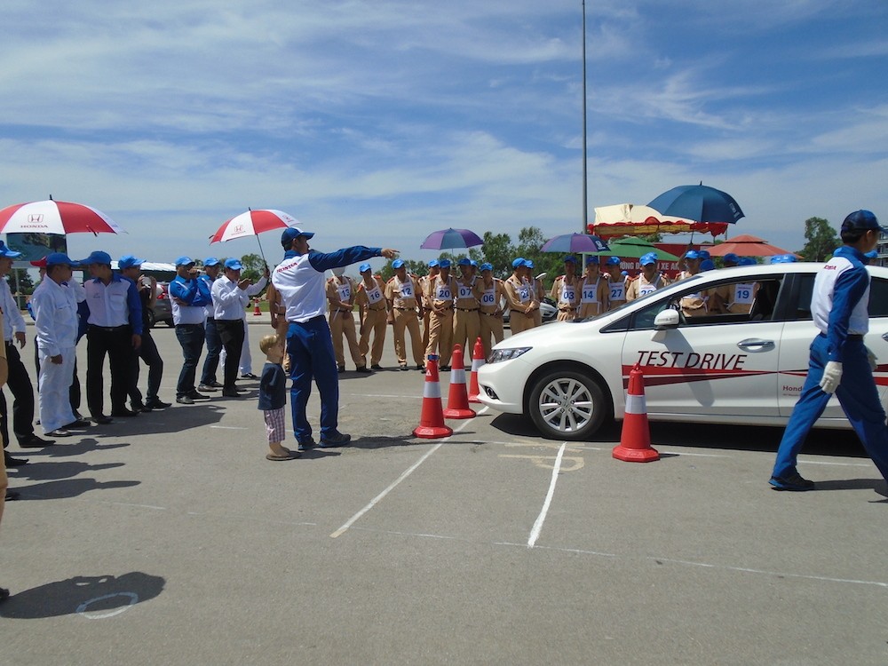 Honda Việt Nam đào tạo lái xe an toàn cho CSGT ảnh 1