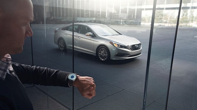 Khởi động xe Hyundai Sonata bằng đồng hồ thông minh ảnh 1