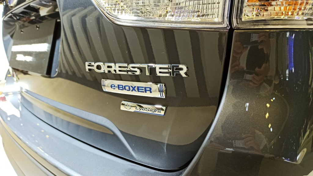 Subaru Forester phiên bản lai xăng điện e-BOXER chính thức được mở bán: Tiêu hao nhiên liệu chỉ 6,7L/100km ảnh 4