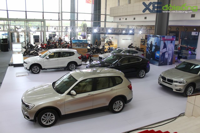 4 ngày triển lãm tại Hà Nội, BMW bán xe bằng cả tháng  ảnh 1