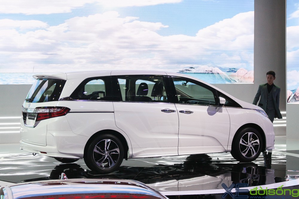 Ra mắt Honda Odyssey giá gần 2 tỷ đồng