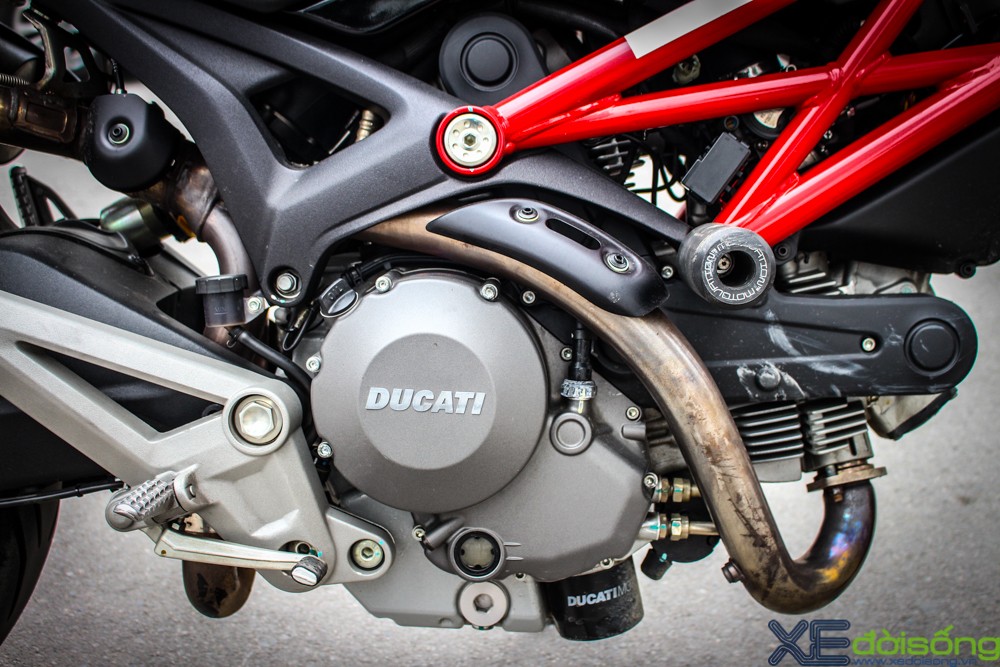 ‘Quái thú’ Ducati khoác giáp hồng của nữ biker Hà thành ảnh 10