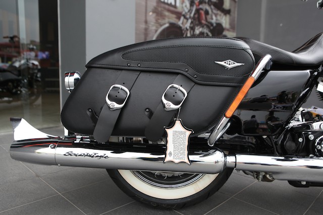 Harley-Davidson Road King Classic bản nâng cấp giá gần 1 tỷ đồng ảnh 7