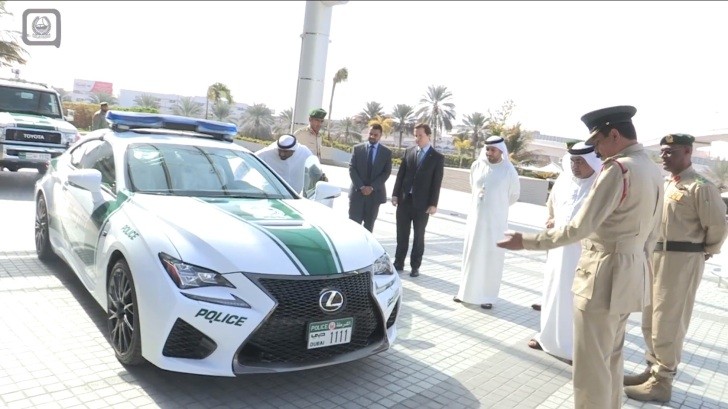 Lexus RC F gia nhập đội xe tuần tra cảnh sát Dubai ảnh 1