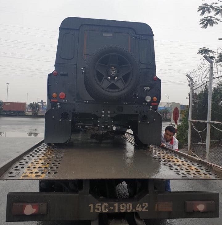 Hàng độc Land Rover Defender 3 cửa về Việt Nam trước Tết ảnh 2