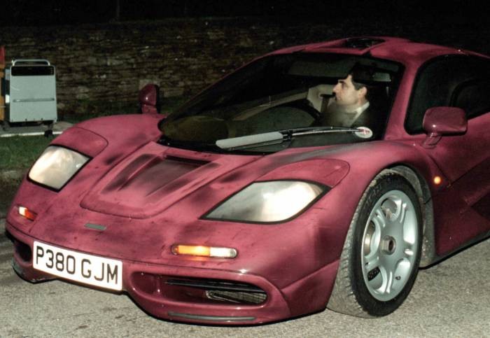 Vì sao Mr. Bean bán siêu xe McLaren hai lần gây tai nạn ảnh 2