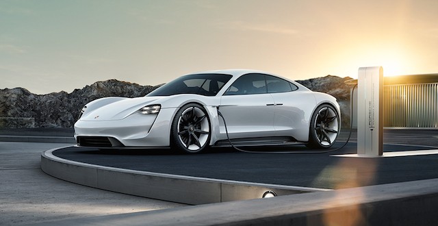 Siêu xe chạy điện đầu tiên của Porsche sắp được bán ảnh 2