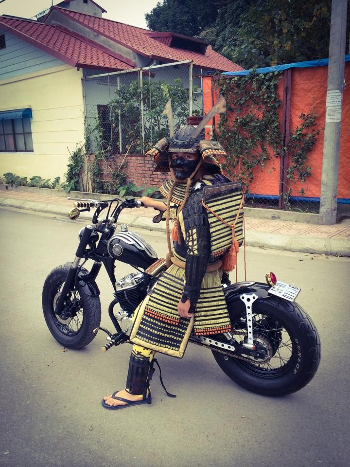 Samurai lái môtô đón Tết ở Hà Nội ảnh 5