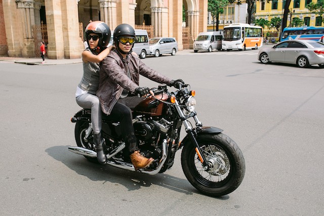Thời trang xuống phố cùng Harley-Davidson Sportster tại Việt Nam ảnh 6