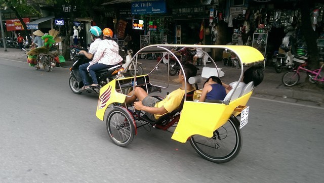 Hàng loạt ôtô tự chế với giá thành bằng xe máy tại Việt Nam ảnh 5