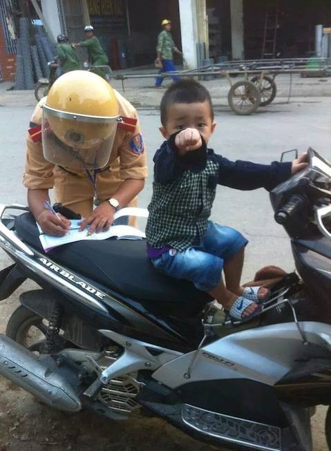 Ảnh vui giao thông Việt Nam tuần qua (4) ảnh 7