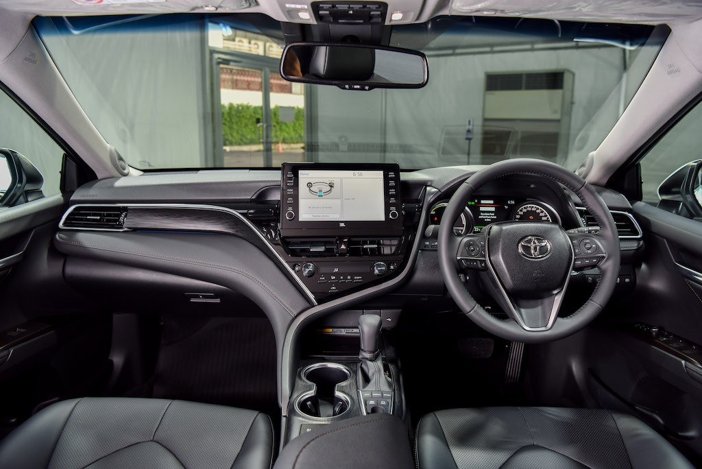 Chi tiết Toyota Camry 2022 nâng cấp lớn giữa vòng đời, khách Việt năm sau mua xe chắc chắn không có giá rẻ! ảnh 5
