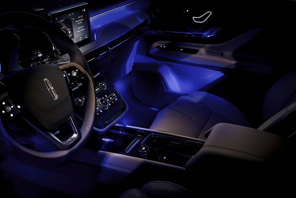 Vẻ đẹp SUV sang nhà Ford: Lincoln Corsair 2020 đấu Mercedes GLC [Video] ảnh 9