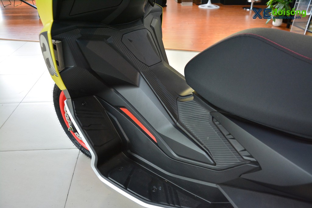 Chi tiết tay ga “phượt” Aprilia SR GT giá chính hãng gần 100 triệu đồng, cạnh tranh Honda ADV 160 nhập tư ảnh 3