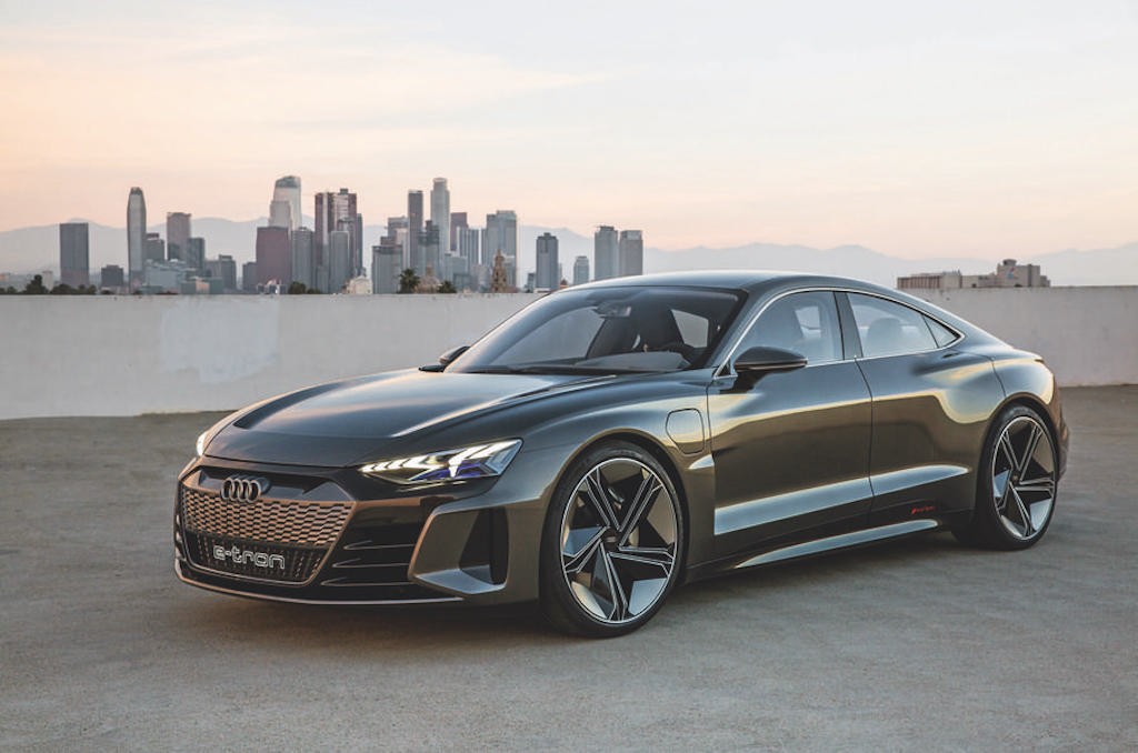 Audi sắp trình làng phiên bản thu nhỏ của coupe 4 cửa điện e-tron GT ảnh 3