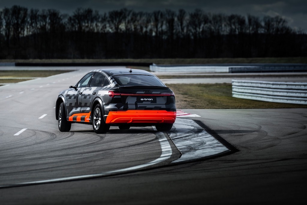 Audi làm cả bản thể thao cho SUV chạy điện, mạnh tương đương với xe xăng cùng hạng ảnh 13