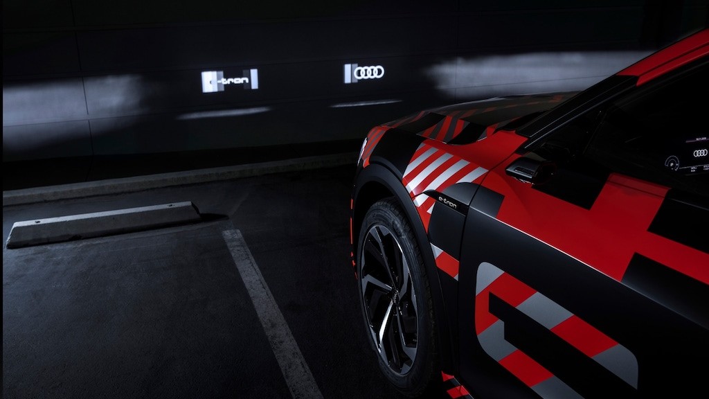 Bạn đã biết đèn pha ma trận Matrix LED của Audi đỉnh đến thế nào chưa? ảnh 8
