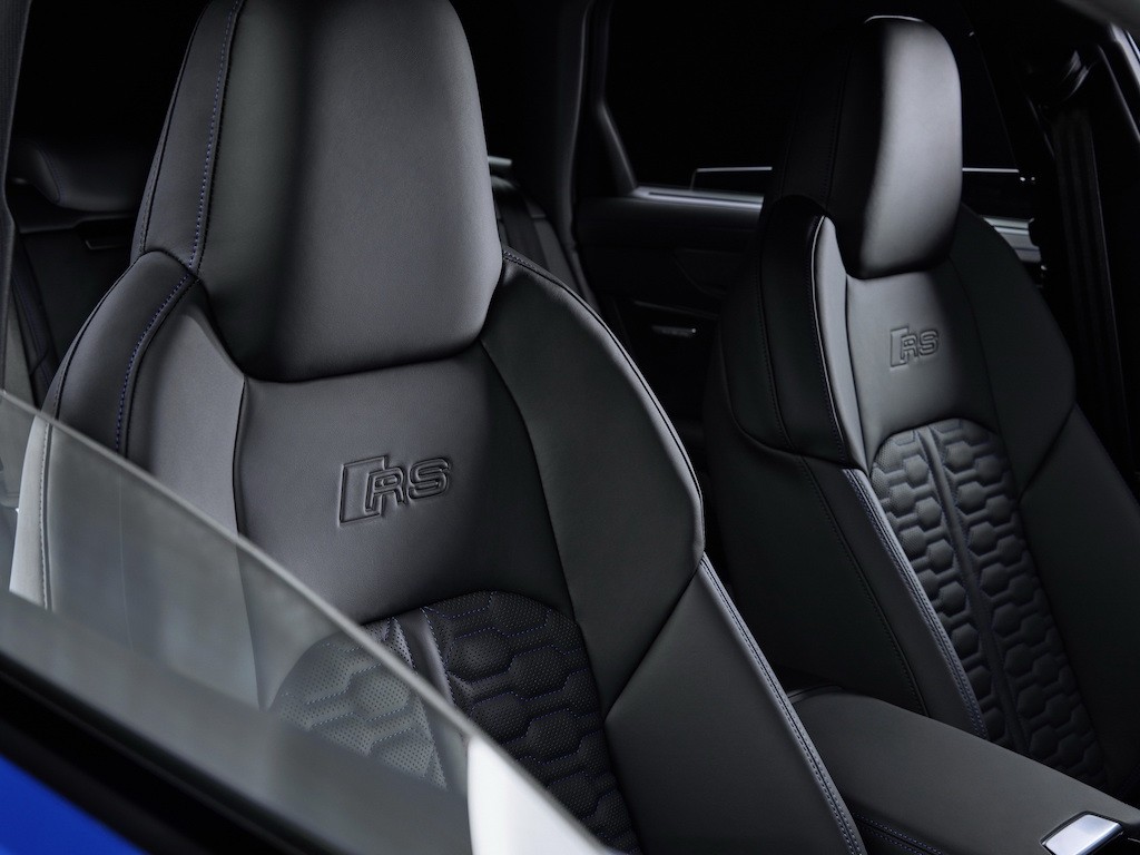 Audi làm xe gia đình thể thao RS 6 bản kỷ niệm, “thét giá” đắt gần ngang siêu xe ảnh 4