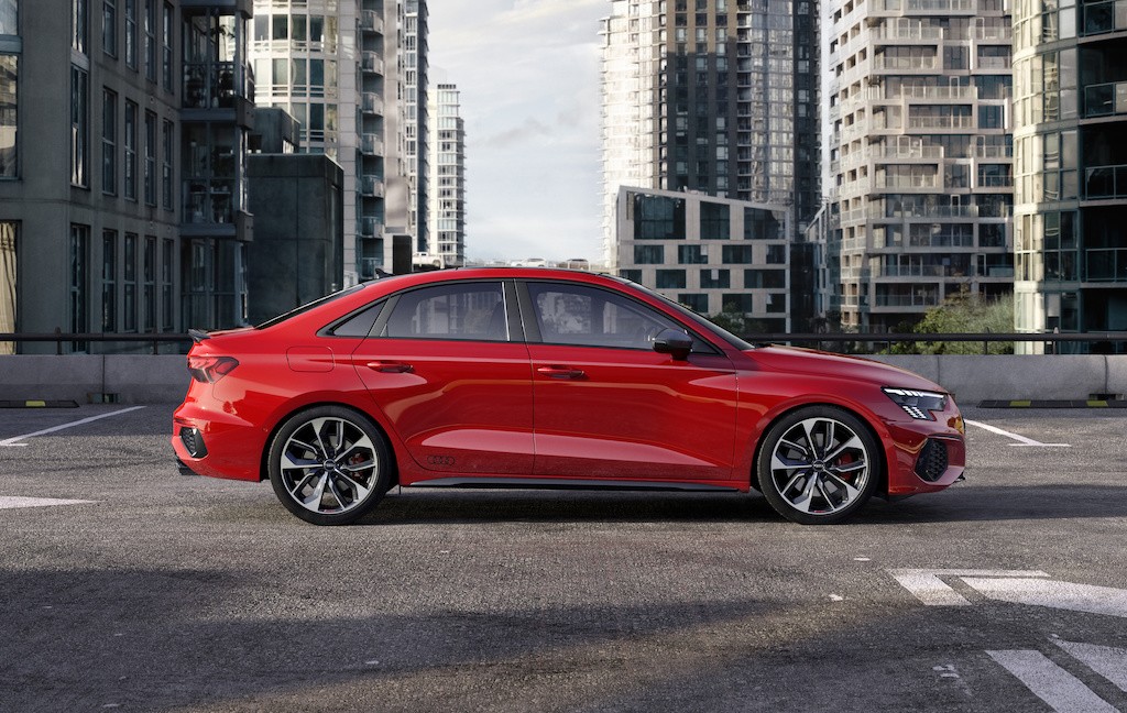 Audi quay lại chiều lòng dân mê xe thể thao nhưng ít tiền với S3 Sedan và Sportback thế hệ mới ảnh 3