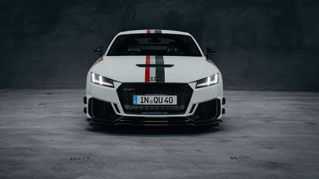 Audi kỷ niệm 40 năm quattro bằng TT bản đặc biệt, khiến người yêu xe chùn bước bởi mức giá “chát chúa“ ảnh 2