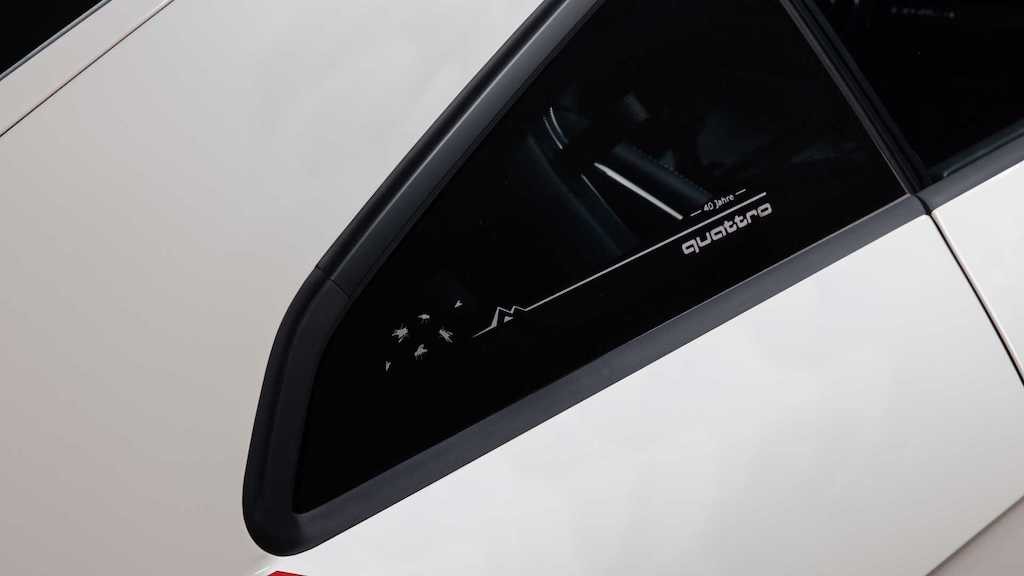 Audi kỷ niệm 40 năm quattro bằng TT bản đặc biệt, khiến người yêu xe chùn bước bởi mức giá “chát chúa“ ảnh 7