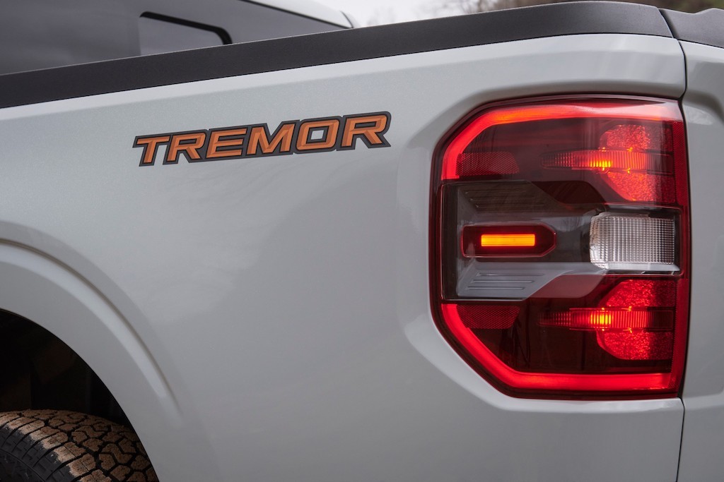 Nối bước đàn anh Ranger, bán tải Ford Maverick cỡ nhỏ thân liền cũng có bản địa hình giá rẻ Tremor ảnh 11