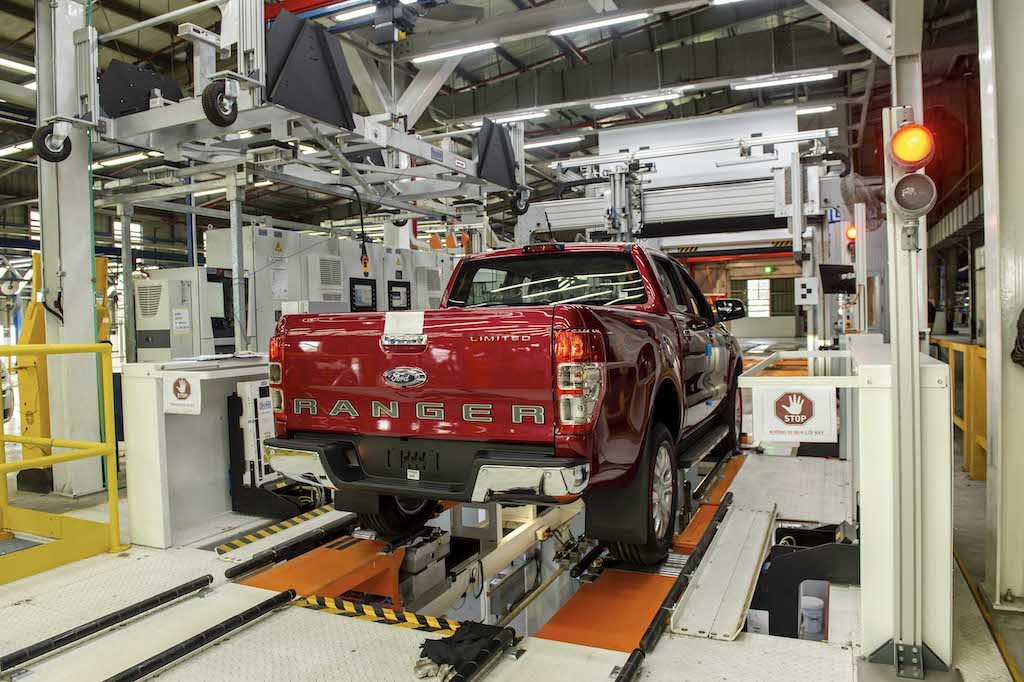 Sắp có thế hệ mới, Ford Ranger đời cũ vẫn đội giá hàng chục triệu đồng tại đại lý ảnh 3