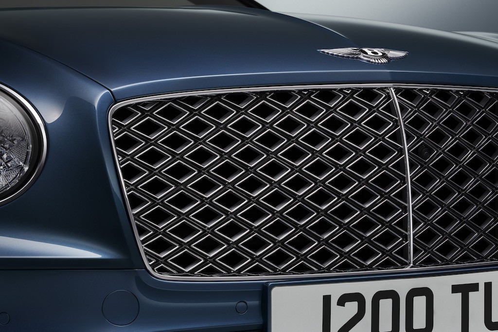 Bentley bị “cuồng” kim cương, làm xe siêu sang mui trần hàng thửa với loạt dấu ấn đặc biệt ảnh 4