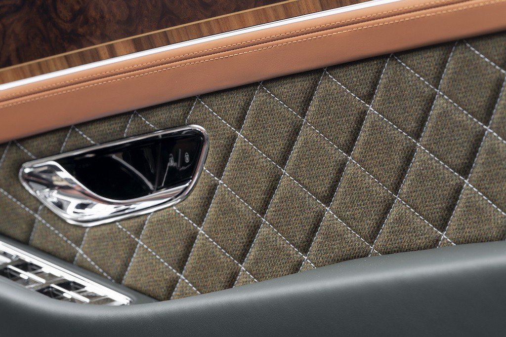 Bentley lại tạo ra xe siêu sang “hàng thửa”, lần này lấy cảm hứng từ đua ngựa ảnh 6