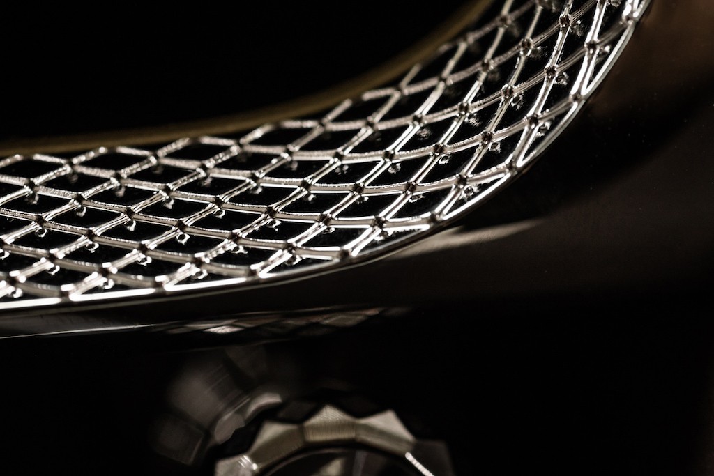 Những yếu tố này chính là cái “chất” khiến Bentley Flying Spur khác biệt trong Thế giới xe siêu sang ảnh 8