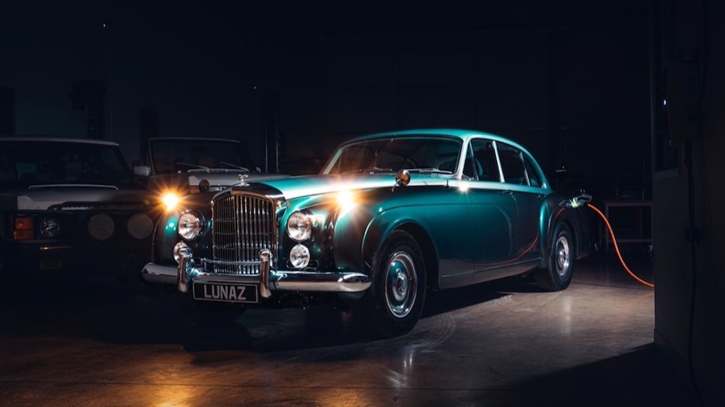 Soi xe cổ Bentley mà “thét giá” đắt hơn gấp đôi Flying Spur đời mới, giá trị không nằm ở số năm tuổi ảnh 1