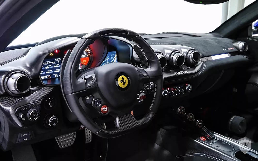 Siêu xe Ferrari F12tdf Electric Blue bị “thổi” giá đắt gấp đôi ảnh 13