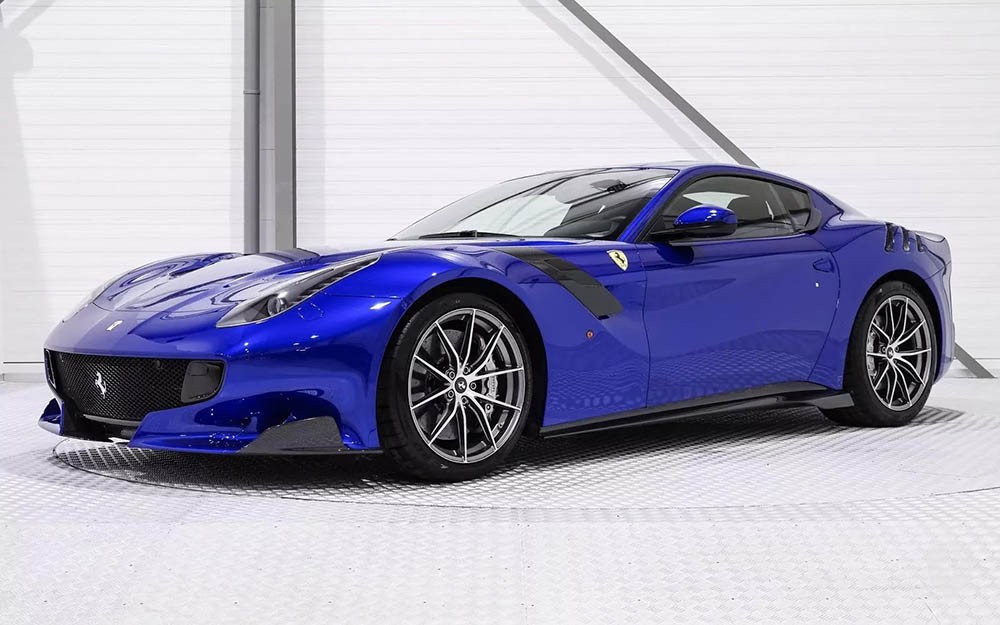 Siêu xe Ferrari F12tdf Electric Blue bị “thổi” giá đắt gấp đôi ảnh 3