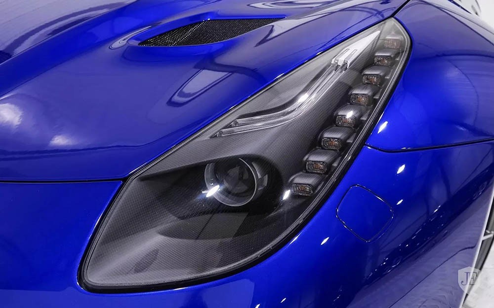 Siêu xe Ferrari F12tdf Electric Blue bị “thổi” giá đắt gấp đôi ảnh 9