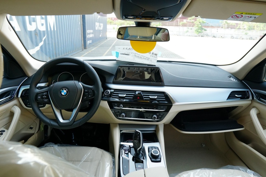 Lô xe BMW 5 Series G30 thế hệ mới về Việt Nam, gồm 2 phiên bản ảnh 3