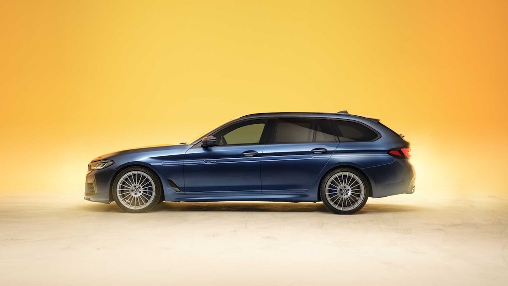 Soi cặp đôi BMW 5 Series LCI “không chính chủ”, hiệu năng cao tiệm cận với BMW M5 “xịn“ ảnh 6