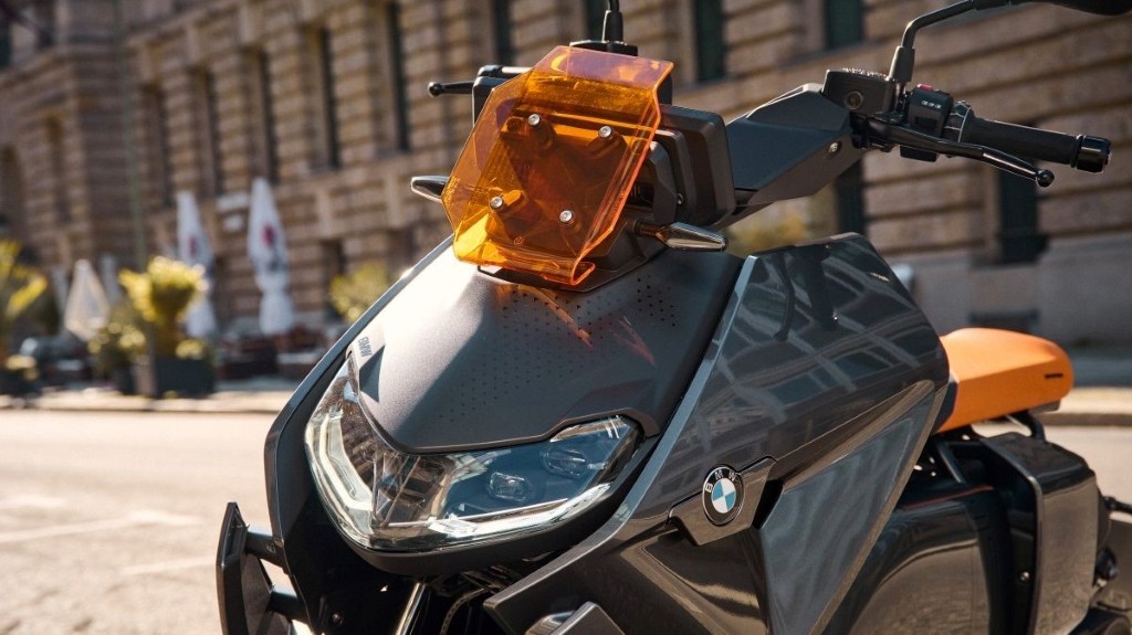 Ra mắt xe máy điện BMW CE-04 mang thiết kế như bước ra từ phim ảnh, công nghệ tối tân ảnh 5