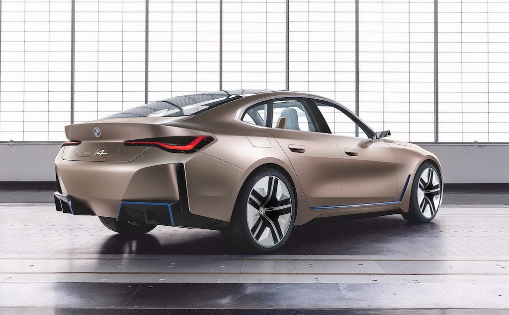 Fan cứng BMW “cầu trời” cho coupe 4 cửa i4 khi sản xuất sẽ không có điểm kỳ dị này ảnh 3