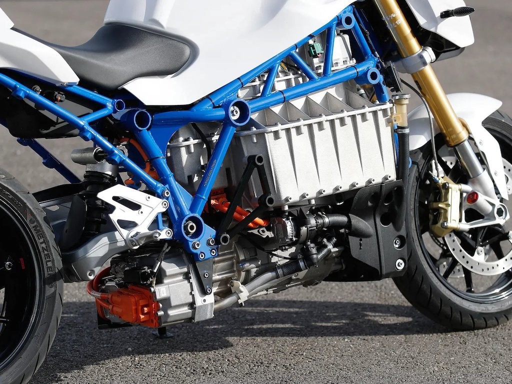 Nhìn tưởng S 1000 R “đầu Ngô mình Sở”, chiếc mô tô này chính là tương lai của BMW Motorrad! ảnh 4