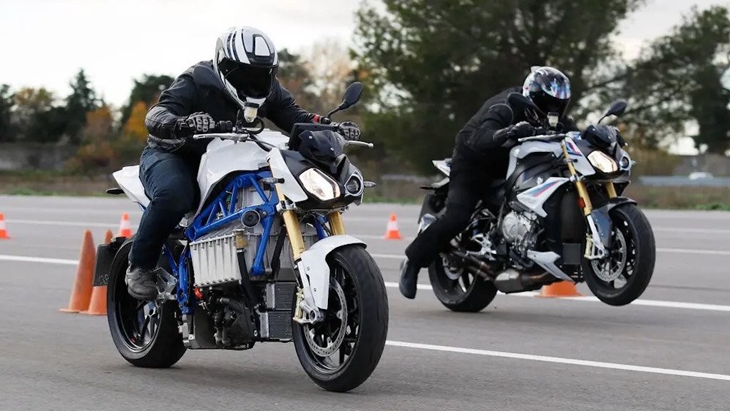 Nhìn tưởng S 1000 R “đầu Ngô mình Sở”, chiếc mô tô này chính là tương lai của BMW Motorrad! ảnh 2