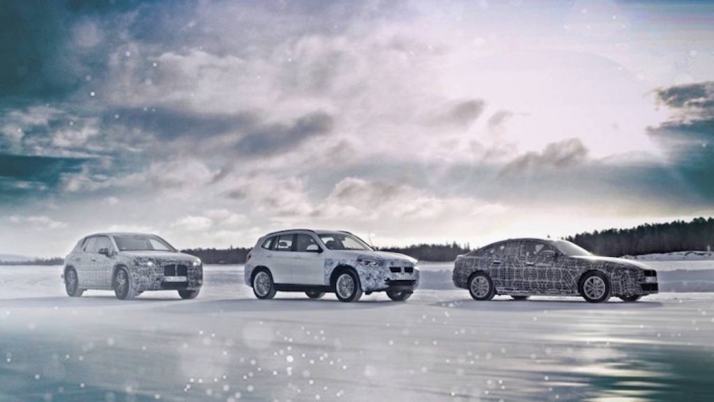 Bị các hãng xe sang khác “vượt mặt”, BMW bắt đầu mở rộng chiến dịch xe điện ảnh 2