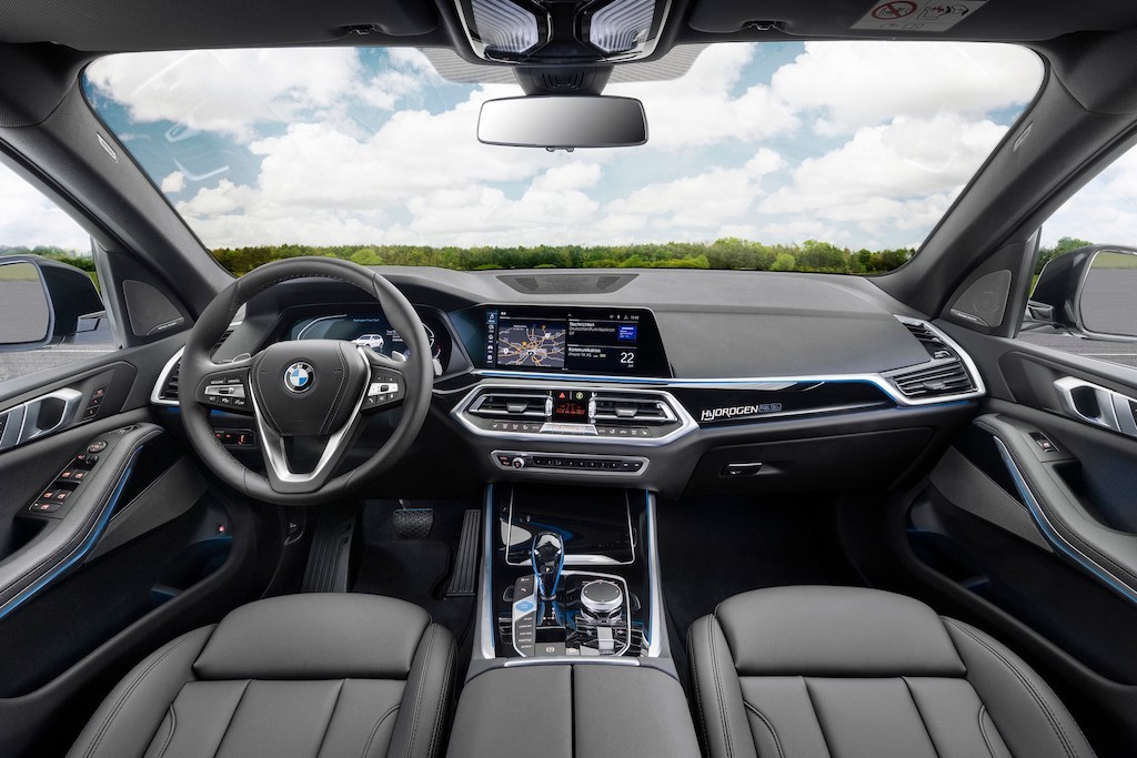 Cận cảnh SUV “xanh” BMW iX5 Hydrogen, chạy điện nhưng chỉ thải ra nước lã! ảnh 3
