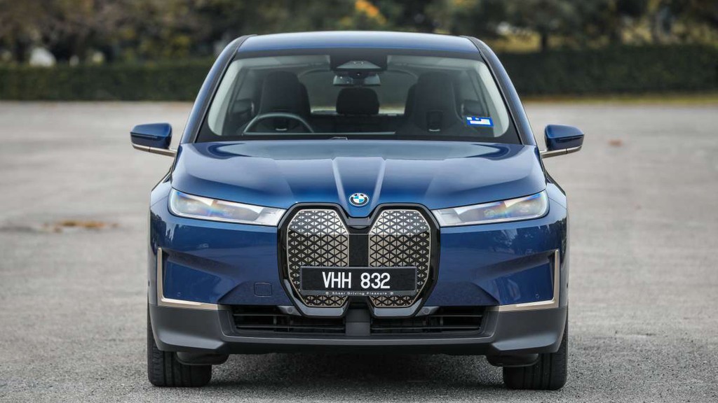 Xe điện BMW iX 2022 đổ bộ thị trường Đông Nam Á, giá khởi điểm gần 2 tỷ đồng ảnh 2