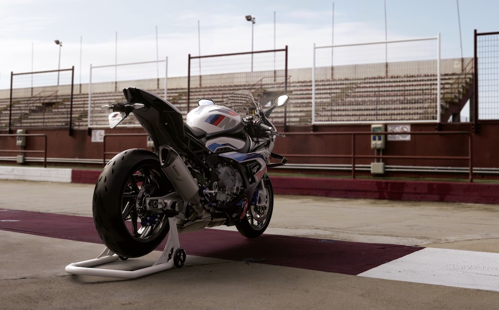 Chữ M của BMW đã lấn sân sang mảng xe máy, tạo ra siêu phẩm superbike dựa trên S 1000 RR ảnh 16